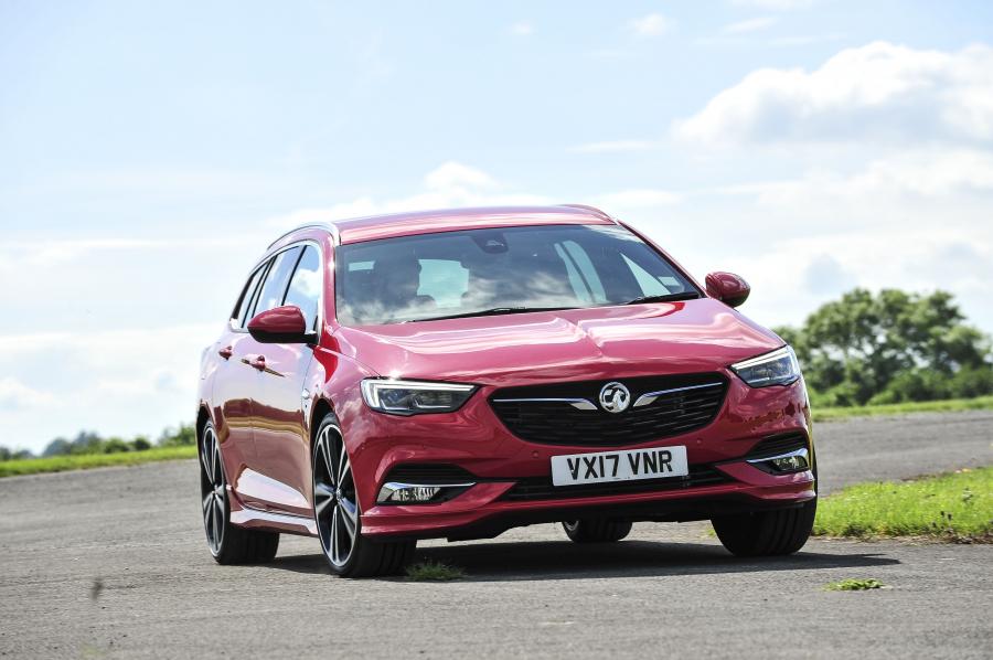  Vauxhall Insignia Sports Tourer 2017 года  (фото 3 из 35)